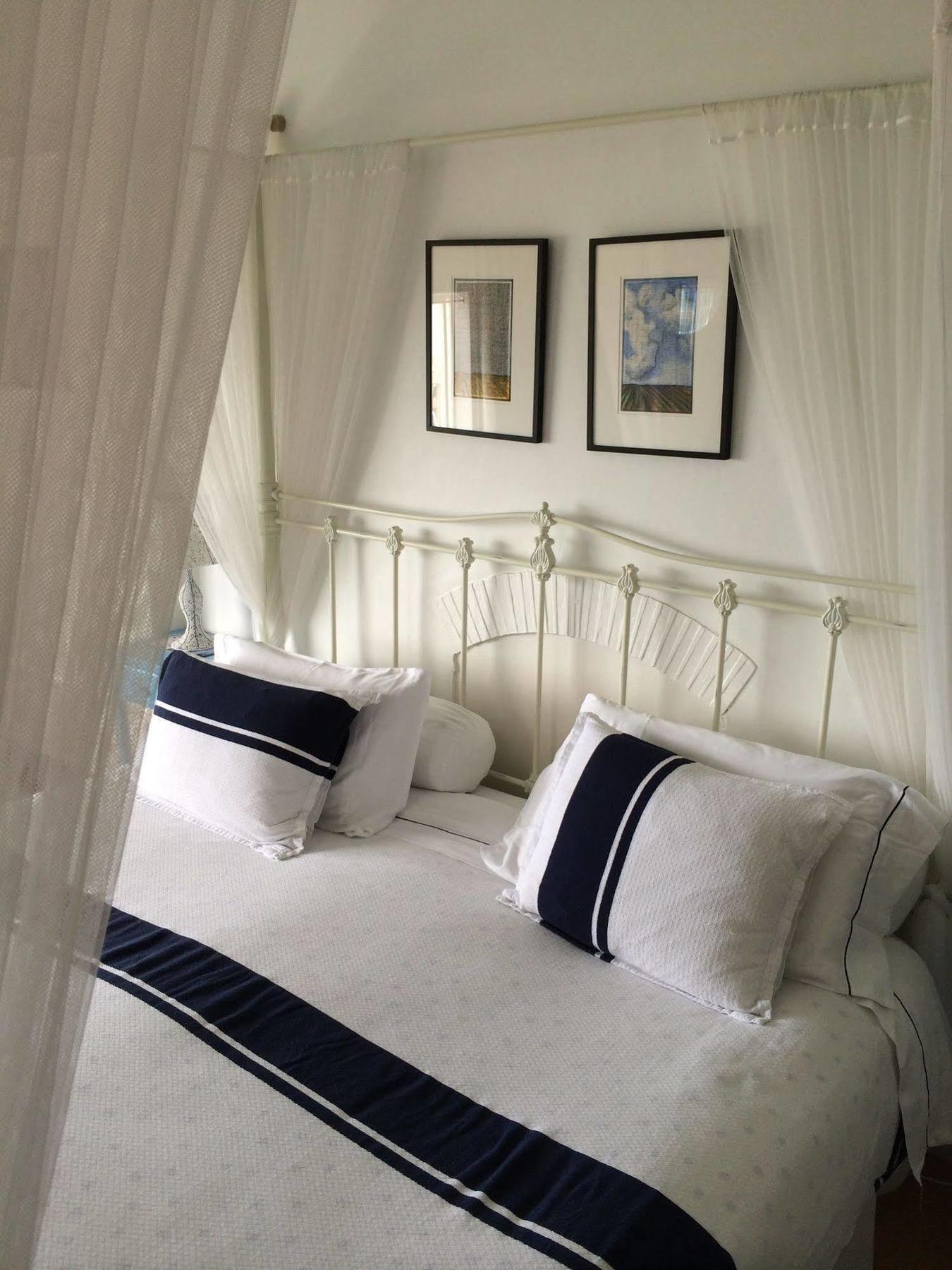 Blue On Blue Bed&Breakfast St James Exterior foto
